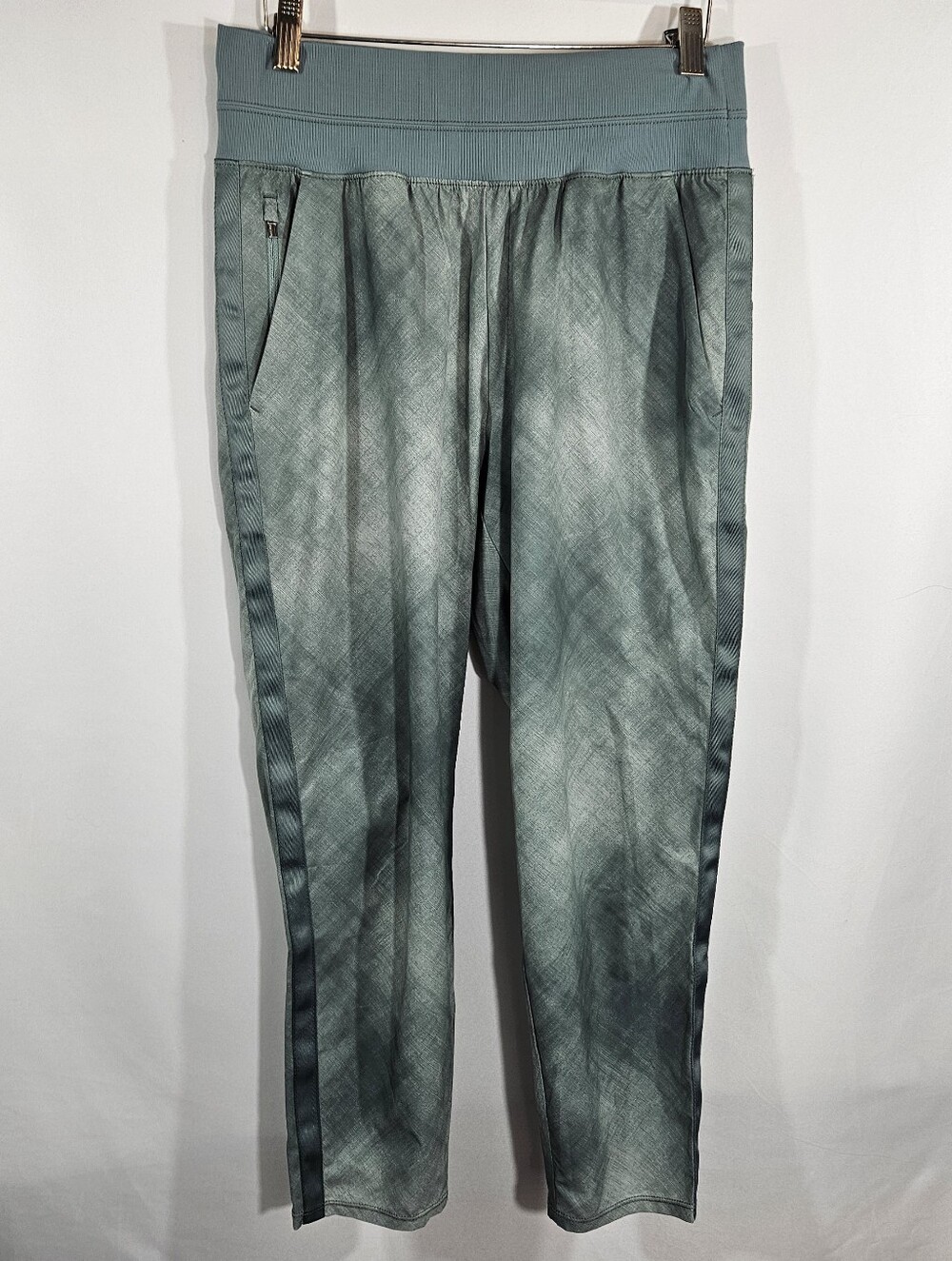 Athleta Nolita Slim Tapered Crop Pant